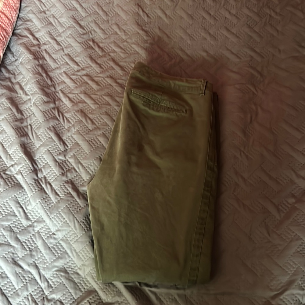 Old Navy Khaki Pixie pants.